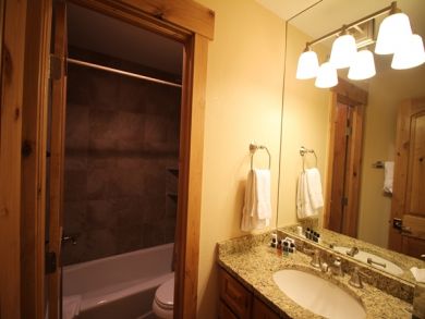 Vail Lionshead Condo 895786