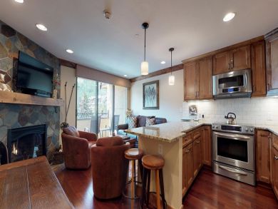 Vail Vacation Condo Sleeps Six Guests Vail Vacation Condo Sleeps Six Guests