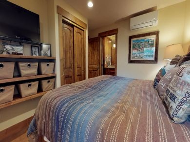 Vail Vacation Condo Sleeps Six Guests Vail Vacation Condo Sleeps Six Guests