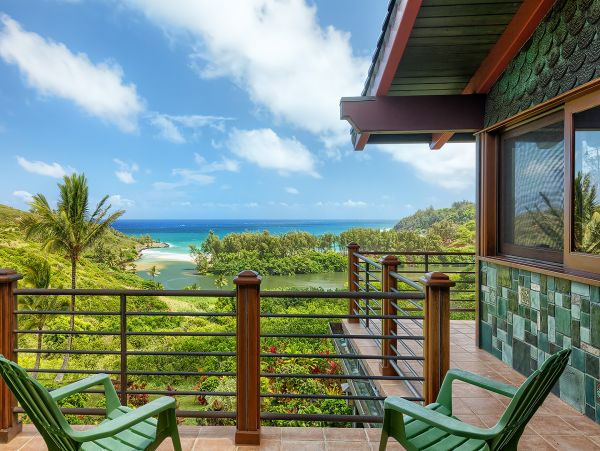 Luxury Vacation Rental with Panoramic Ocean Views
