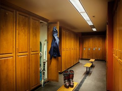 3 Bedroom Luxury Ski Vacation Accommodation Close to Lifts