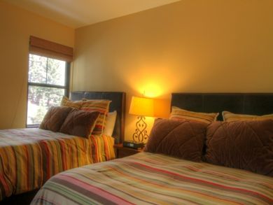 Lionshead Luxury Three Bedroom Village Rental  Walk to Lift