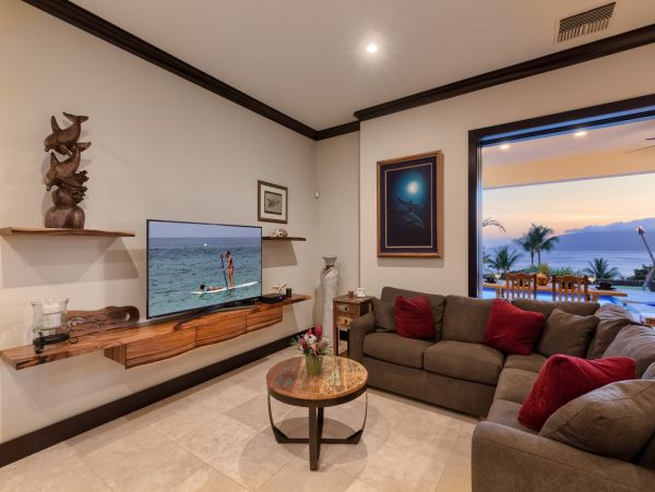 Lahaina Luxury Vacation Villa with Pacific Views