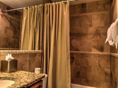 Posh Three Bedroom Vail Ski Condo Sleeps 10 Guests