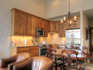 Posh Three Bedroom Vail Ski Condo Sleeps 10 Guests