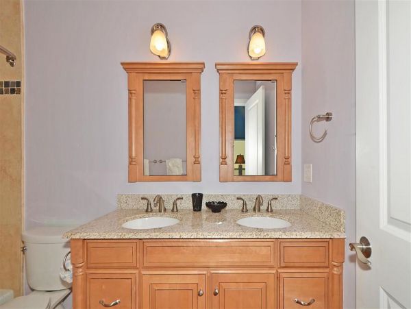 Beautiful  2 Bedroom Town Home on The Beach