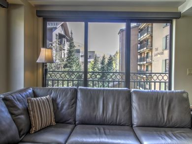Posh Ski Condo One Bedroom Plus Den Posh Ski Condo One Bedroom Plus Den