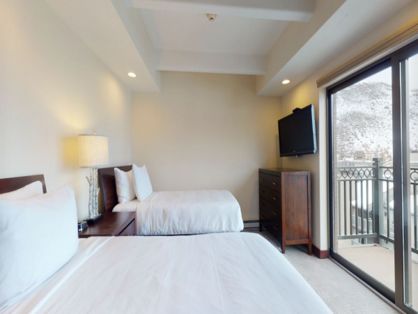 Luxury 3 Bedroom Vail Vacation Condo Plus Loft Sleeps 8