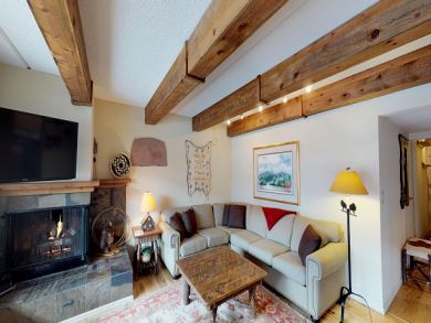 Vail condo rental close to Gondola