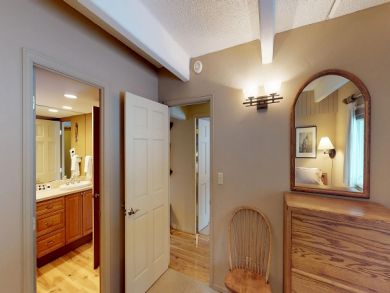 Vail condo rental close to Gondola