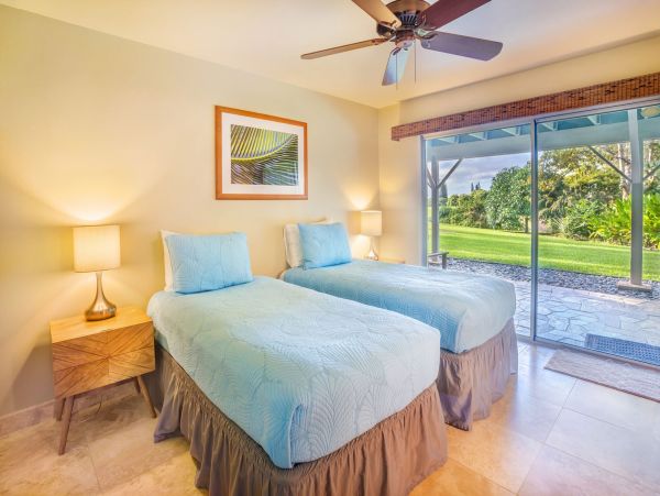 Kauai Beautiful Golf and Lake View