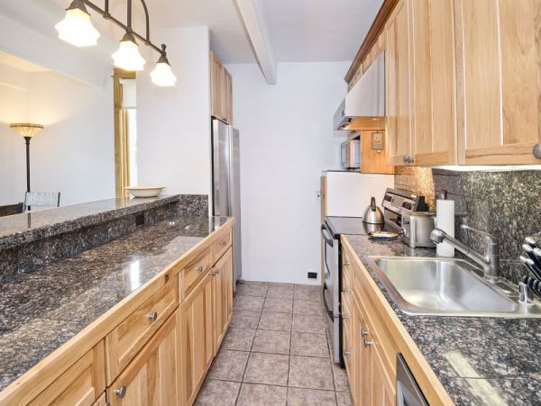 Two Bedroom Condo in Lionshead Village Walk to Lift