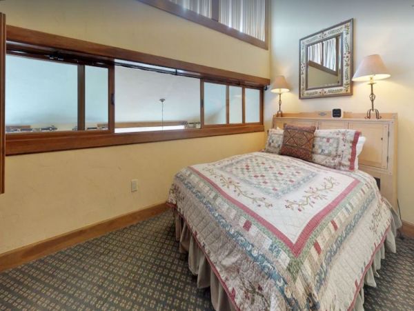 Three Bedroom + Loft Condo with Mountain & Village Views