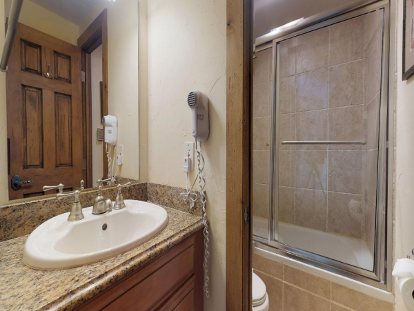 Three Bedroom + Loft Condo with Mountain & Village Views