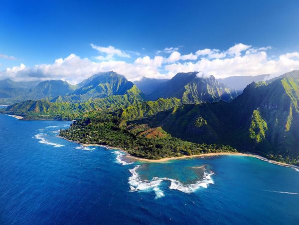 Poipu Three Bedroom Luxury Rental Overlooking the Beach!