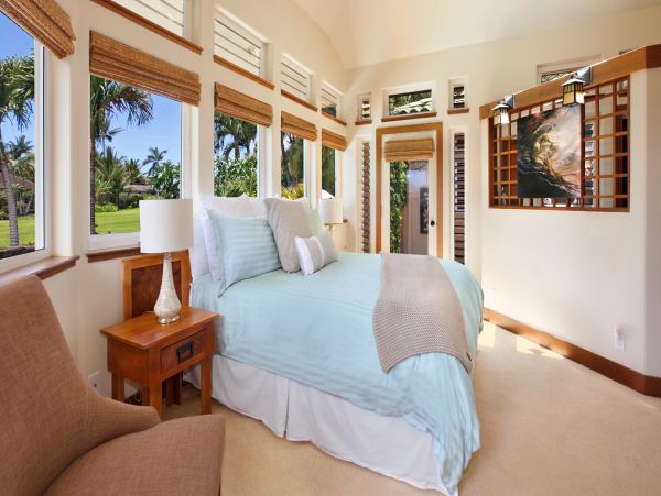 Poipu Three Bedroom Luxury Rental Overlooking the Beach!
