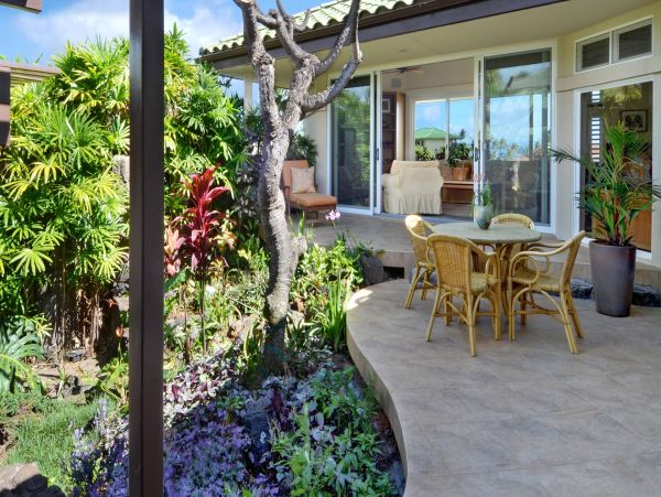 Poipu Three Bedroom Luxury Rental Overlooking the Beach!