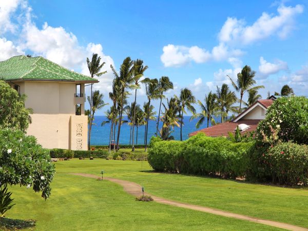 Poipu Three Bedroom Luxury Rental Overlooking the Beach!
