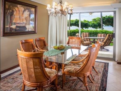 Dining Table Seats 6