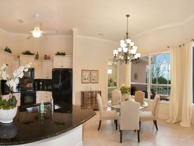 Beautiful 4 bedroom canal front home - Cape Coral