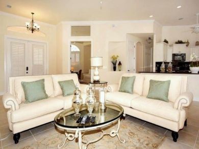 Beautiful 4 bedroom canal front home - Cape Coral