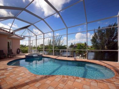 Beautiful 4 bedroom canal front home - Cape Coral