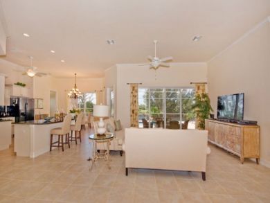 Beautiful 4 bedroom canal front home - Cape Coral