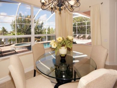 Beautiful 4 bedroom canal front home - Cape Coral