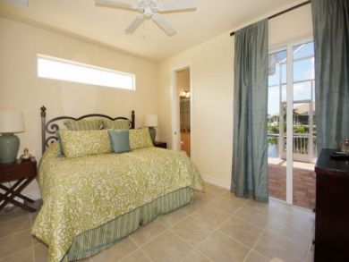 Beautiful 4 bedroom canal front home - Cape Coral