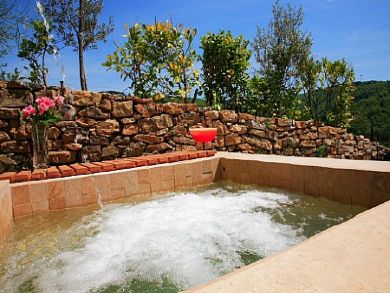 2 bedroom apartment in Tuscany