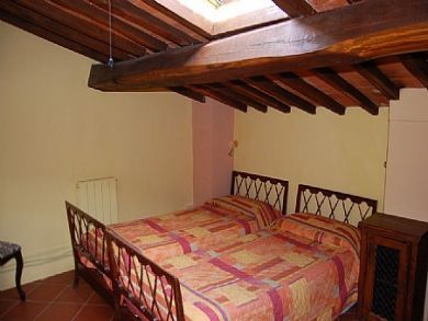 2 bedroom apartment in Tuscany