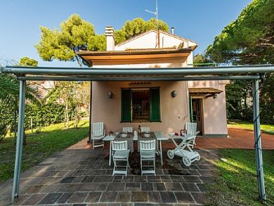 Villa sleeping 6 people in Tuscany, Italy