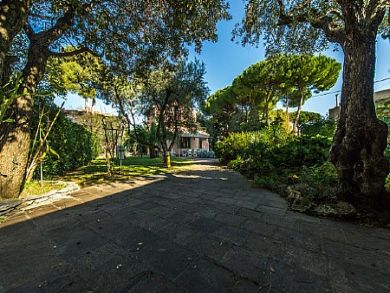 Villa sleeping 6 people in Tuscany, Italy
