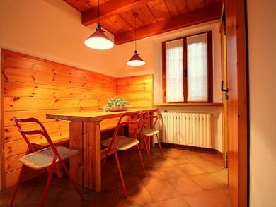 Villa sleeping 6 people in Tuscany, Italy