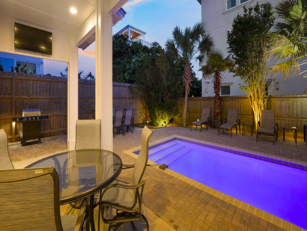 Five Bedroom Vacation Rental in Frangista Beach