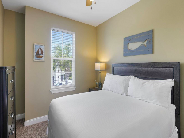 Five Bedroom Vacation Rental in Frangista Beach
