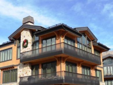 One Bedroom 1.5 Bathroom Vacation Ski Condo