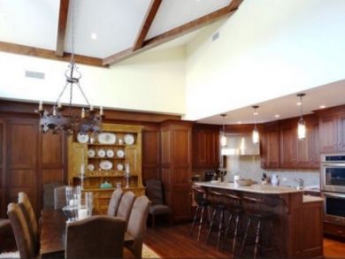One Bedroom 1.5 Bathroom Vacation Ski Condo
