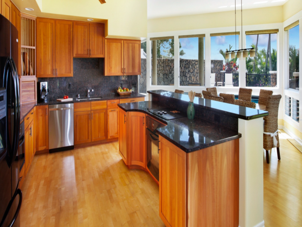 Luxury Vacation Rental with 3 Bedrooms & Great Views