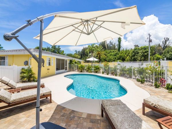 Siesta Key 3 Bedroom 3 Bathroom Home Sleeps 10 Private Pool