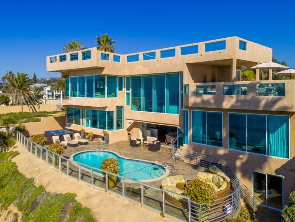 La Jolla Oceanfront Home: Pool, Hot Tub & Rooftop Tennis