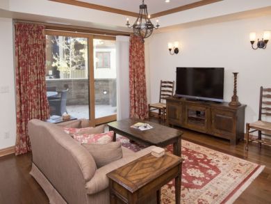 Vail Vacation Condo Sleeps Four Guests Vail Vacation Condo Sleeps Four Guests