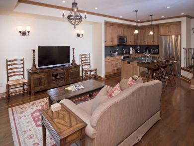 Vail Vacation Condo Sleeps Four Guests Vail Vacation Condo Sleeps Four Guests