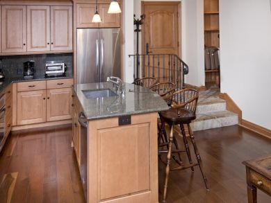 Vail Vacation Condo Sleeps Four Guests Vail Vacation Condo Sleeps Four Guests