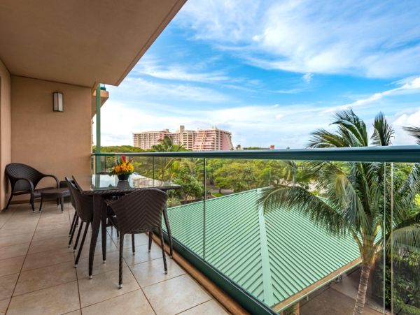 Stunning Mountain View From this Magnificent Mountain View Maui Retreat