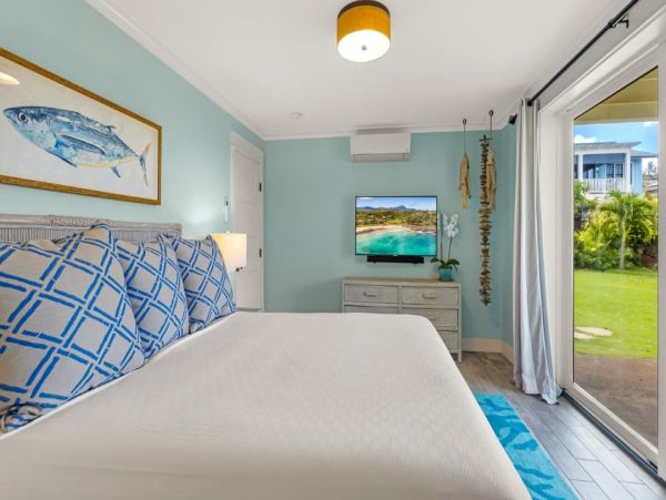 Four Bedroom Beautiful Island Retreat Walk to Beach in Poipu