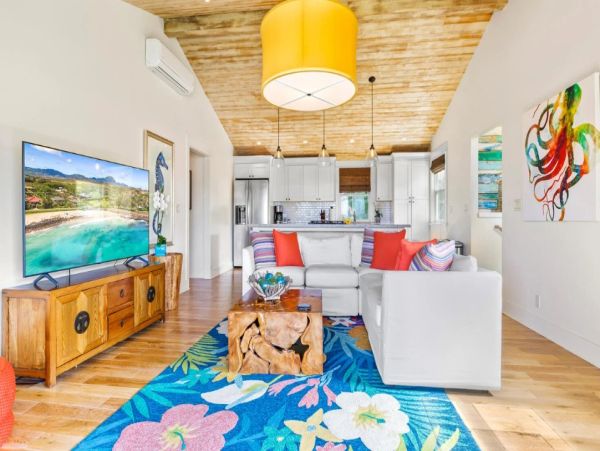 Four Bedroom Beautiful Island Retreat Walk to Beach in Poipu