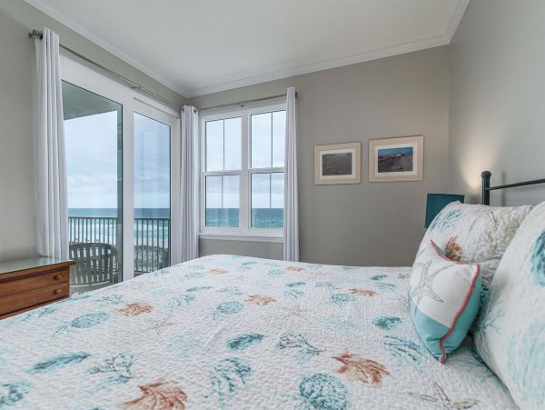 Vacation Beach Condo with Two Bedrooms and Sleeps 6 Guests