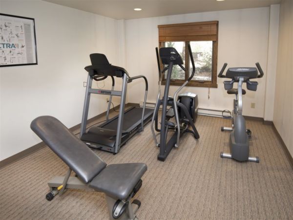 Walk to Lift 2 Bedroom Value Vacation Condo in Vail