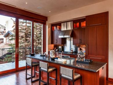 Three Bedroom Ski Condo with Five Star Amenities